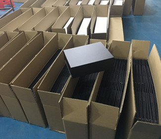 Składane pudełka papierowe 3 kontenery wysyłane z fabryki Boxpackhub